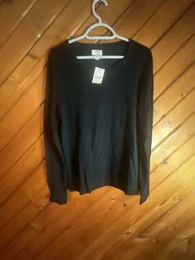J.Crew Teddie Sweatier Black Size M
NWT